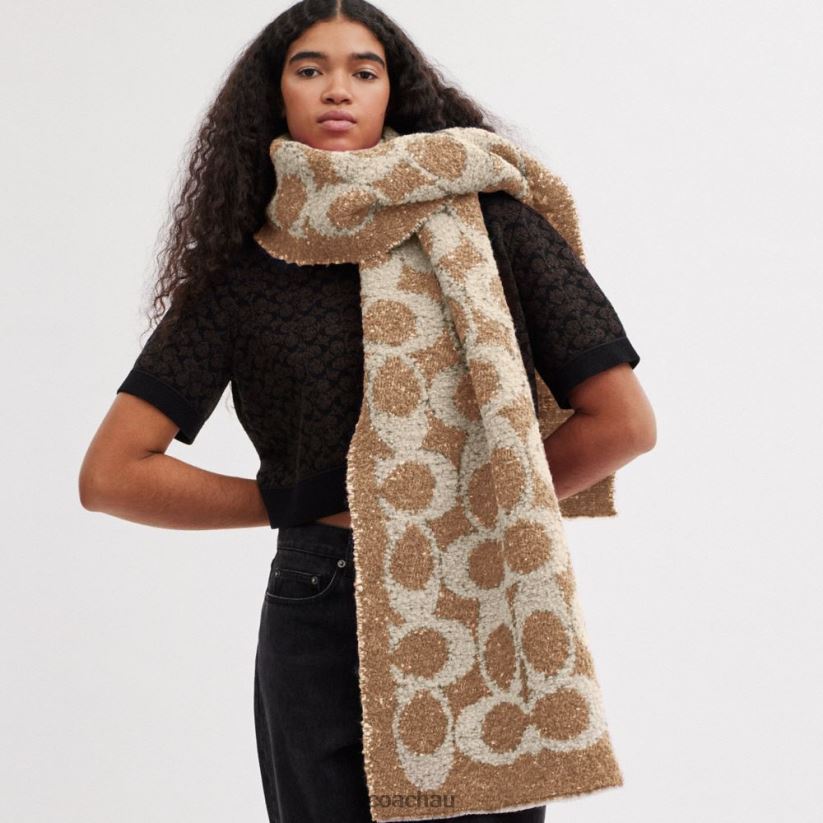 Coach Women SIGNATURE MUFFLER Chalk Z8JFB8578