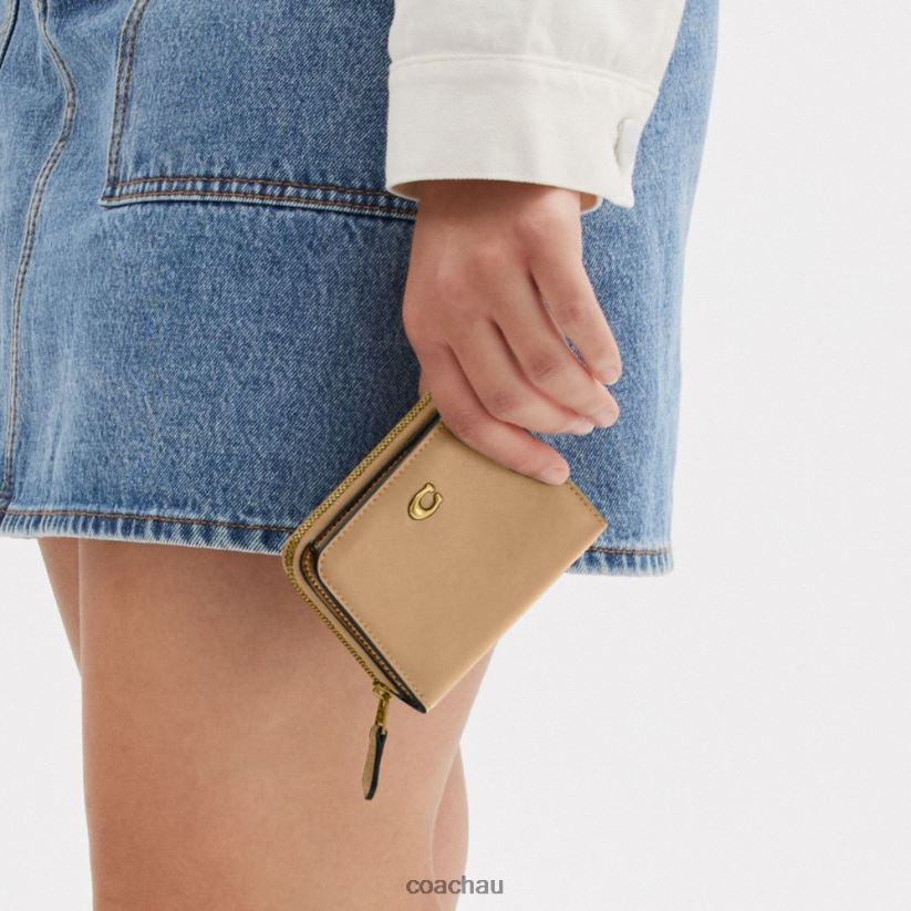 Coach Women BILLFOLD WALLET B4/TAN Z8JFB8347